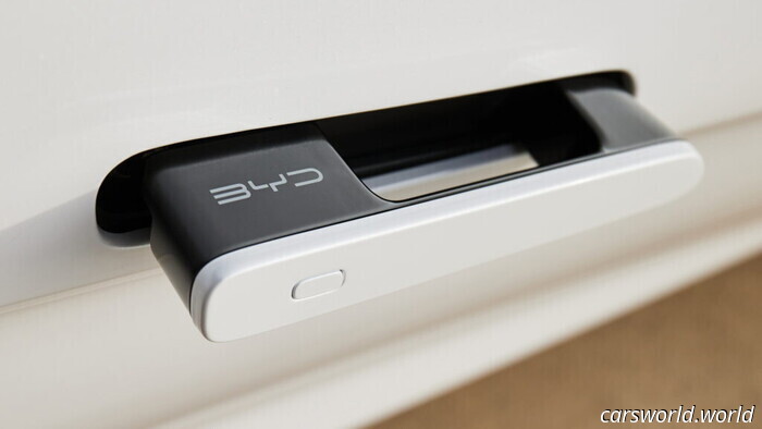 EU Regulators Warn That Drivers Are Dying Inside Vehicles with Electric Door Handles | Carscoops